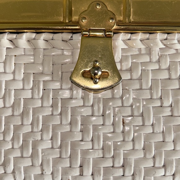 RARE Sacha Vintage White Wicker Straw Gold Curved Chain Strap Basket Box Purse - Picture 12 of 16